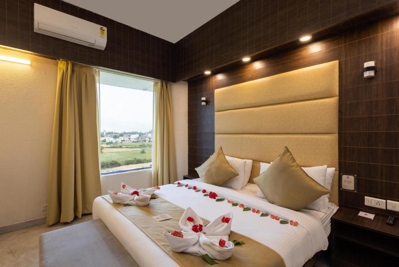 The Solitaire Dehradun Ngoại thất bức ảnh