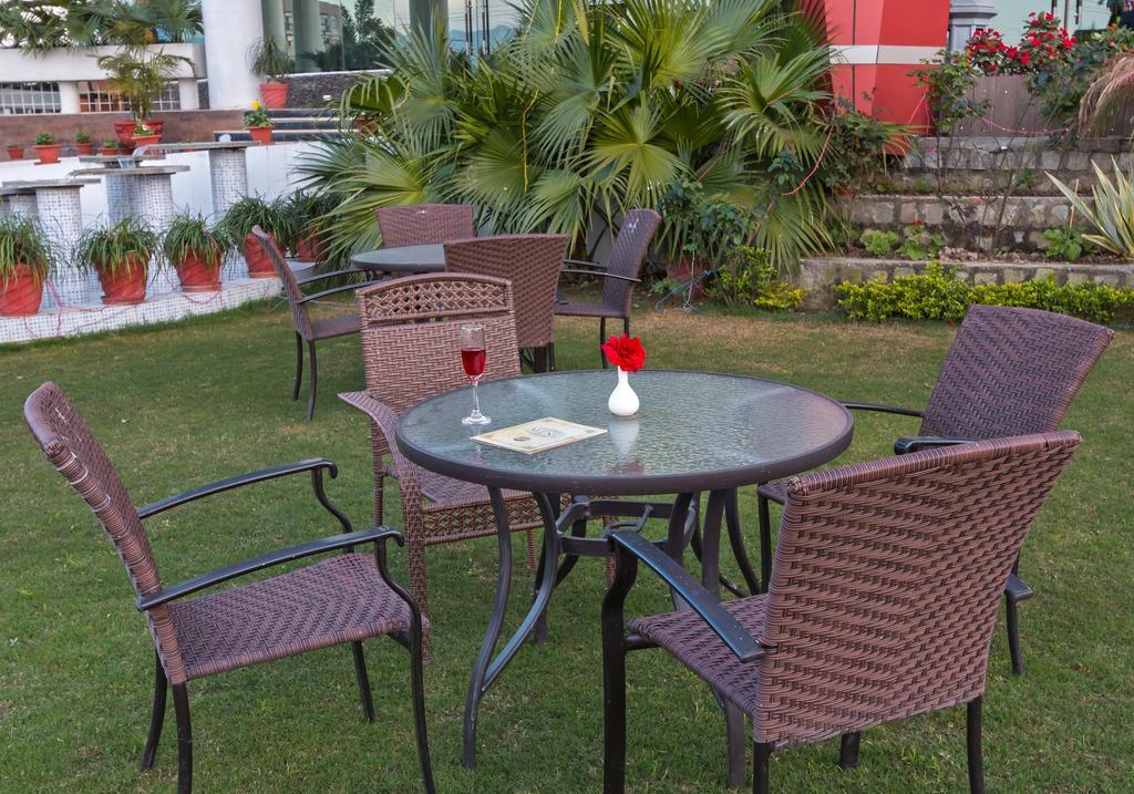 The Solitaire Dehradun Ngoại thất bức ảnh